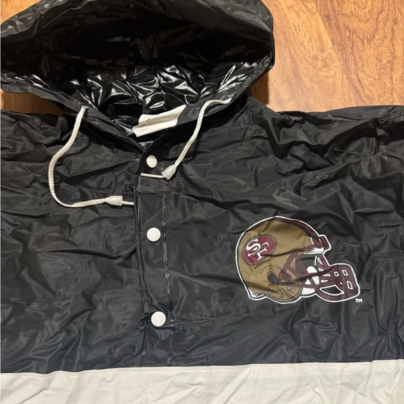 Forty Niners Rain Jacket and Seat Cushion Set - Picture 4 of 6